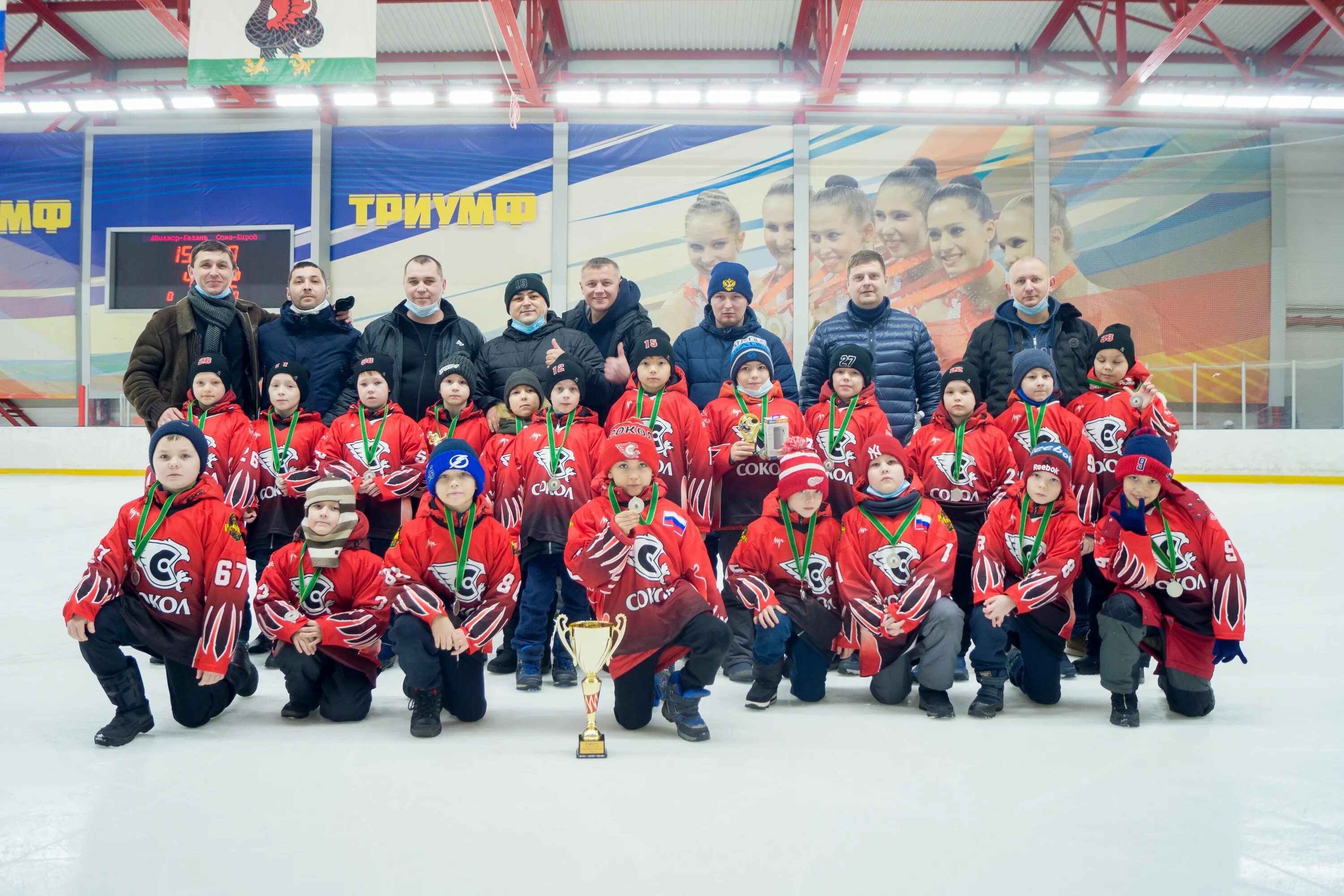 Сокол новочебоксарск хоккей. Сокол 2012 Новочебоксарск. Хк Сокол 2012. Сокол хоккейный клуб 2012 г.Чебоксары. СШОР Сокол.