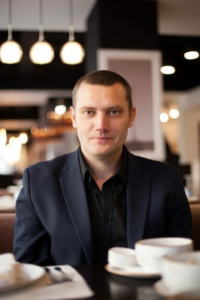 Фото владельца. Предприниматель Алексеев Новосибирск. МОСБЕТОНТОРГ владелец. Яников фото владельца. Владелец отеляновыйэлионкраснаяполяна.