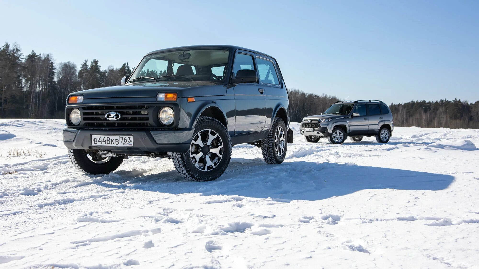 Нива 2020. Уаз против нивы. Suzuki jimny 2020. Niva vs. Нива трэвэл vs нива.