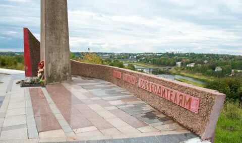 Памятник стоявшим насмерть во имя жизни