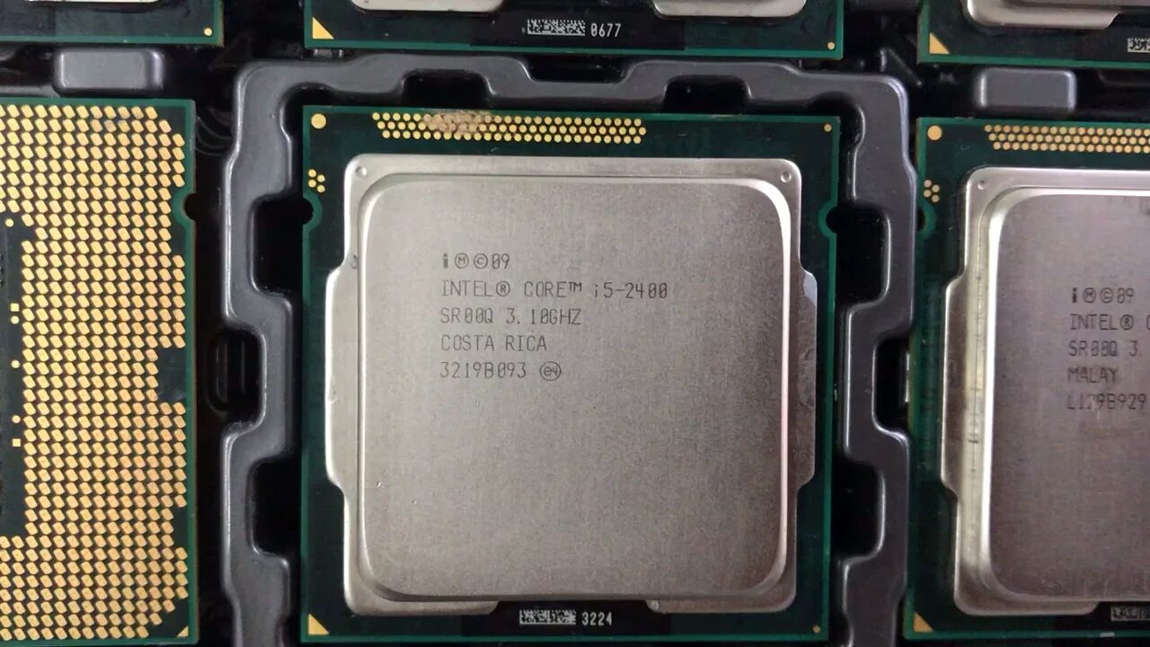 Интел коре ай3. Intel Core i7. Процессор Intel Core i72600. Процессор Интел кор i7. Intel Core i7-12700h.