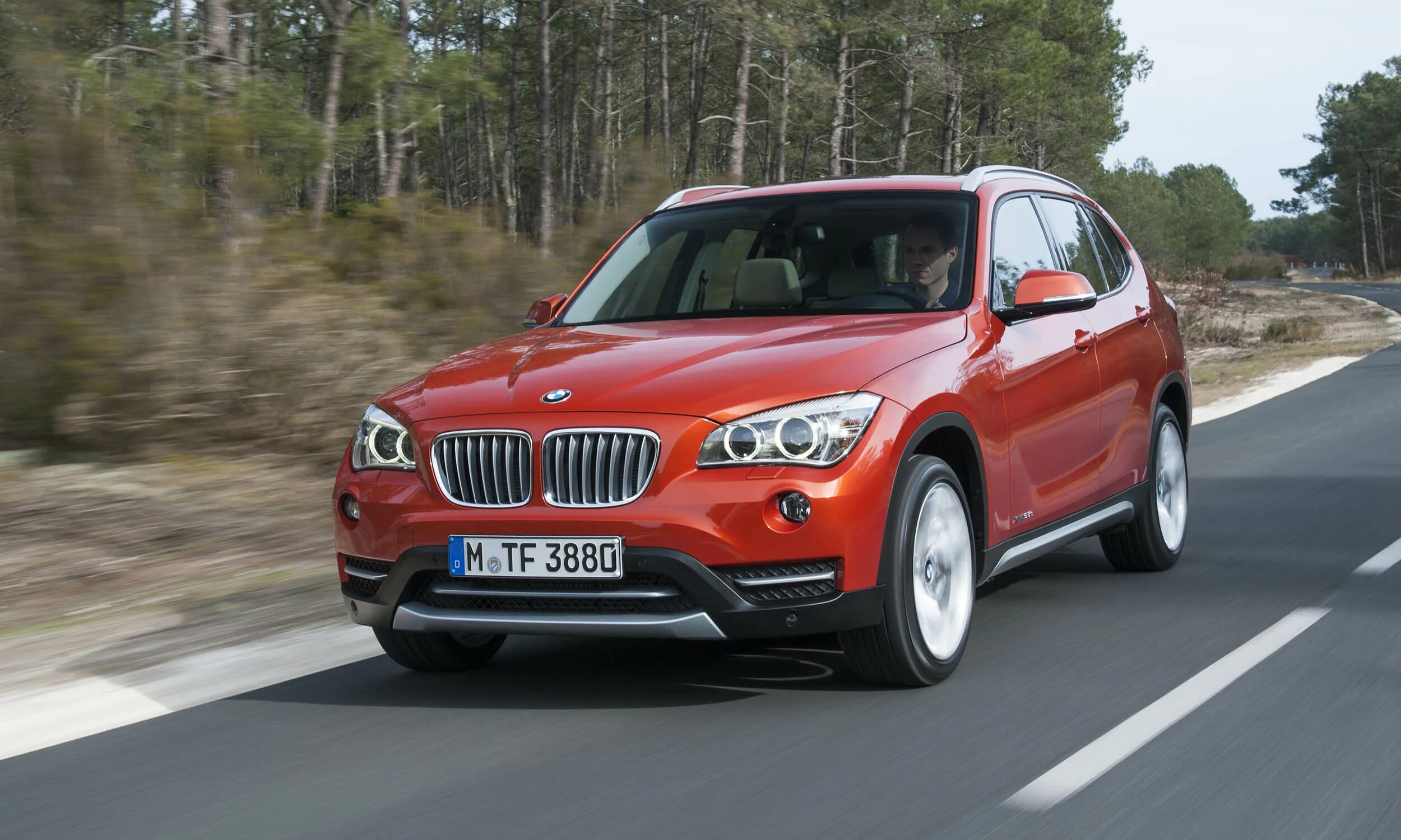 Bmw x1 2012. BMW x1 e84. BMW x1 2013. БМВ x1 2012. BMW x1 e84 m.