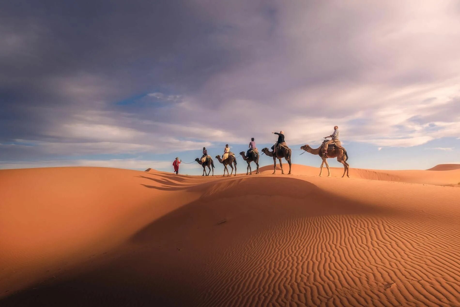 Пустыня побед. Merzouga Марокко. Мехари верблюд. Пустыня Агафай. Сафари пустыня Агафай Марокко.