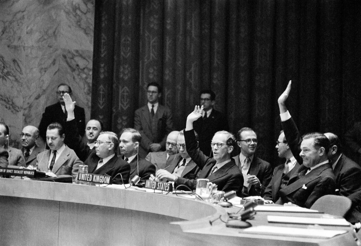Бсср в оон. Совет безопасности оон 1945. заседание оон 1950. оон 1945 представитель ссср. совет безопасности оон 1950.