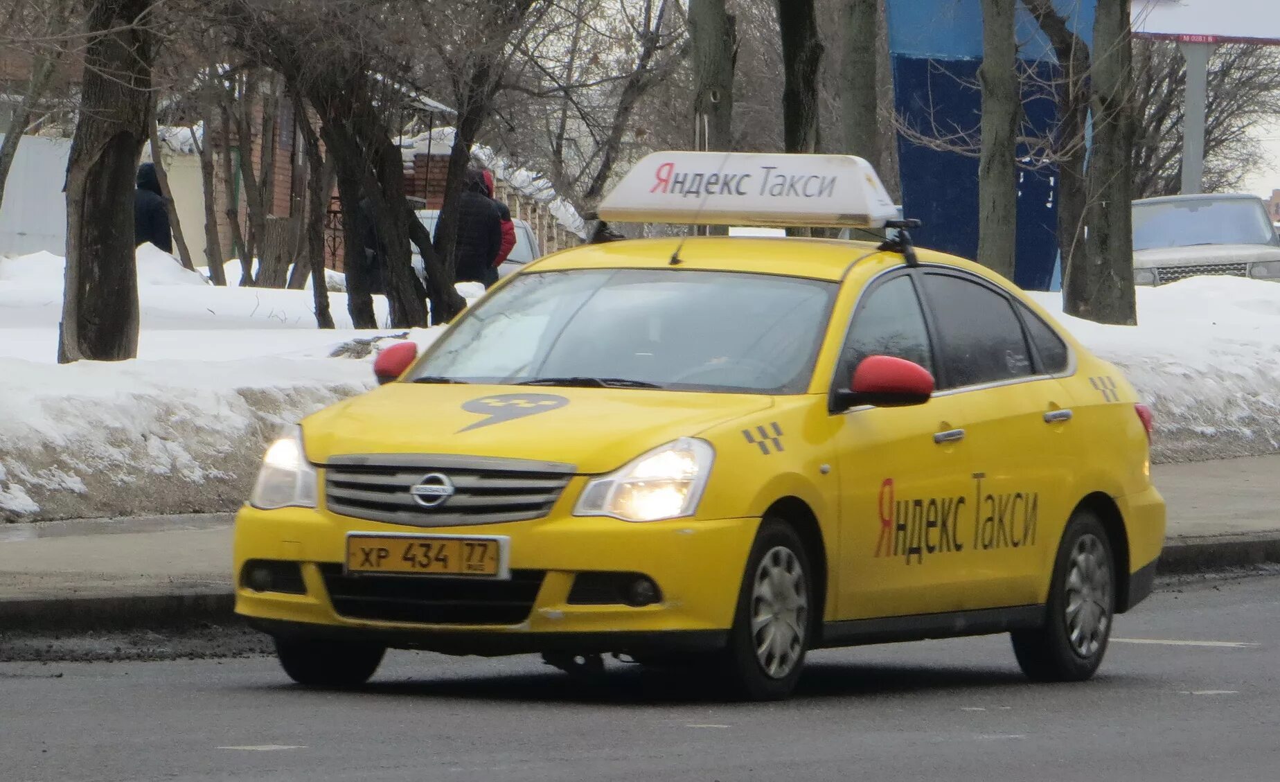 Всего 15 такси 6 желтых. Nissan Almera Taxi. Ниссан Альмера g15 такси.