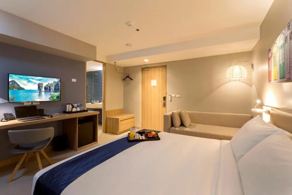 Oakwood Hotel JOURNEYHUB Phuket. 4 * (Пхукет Патонг). Journey Hub Hotel Phuket 3. Oakwood Hotel Journey Hub. Journey Hub 3* Патонг,. Oakwood hotel journey hub 3