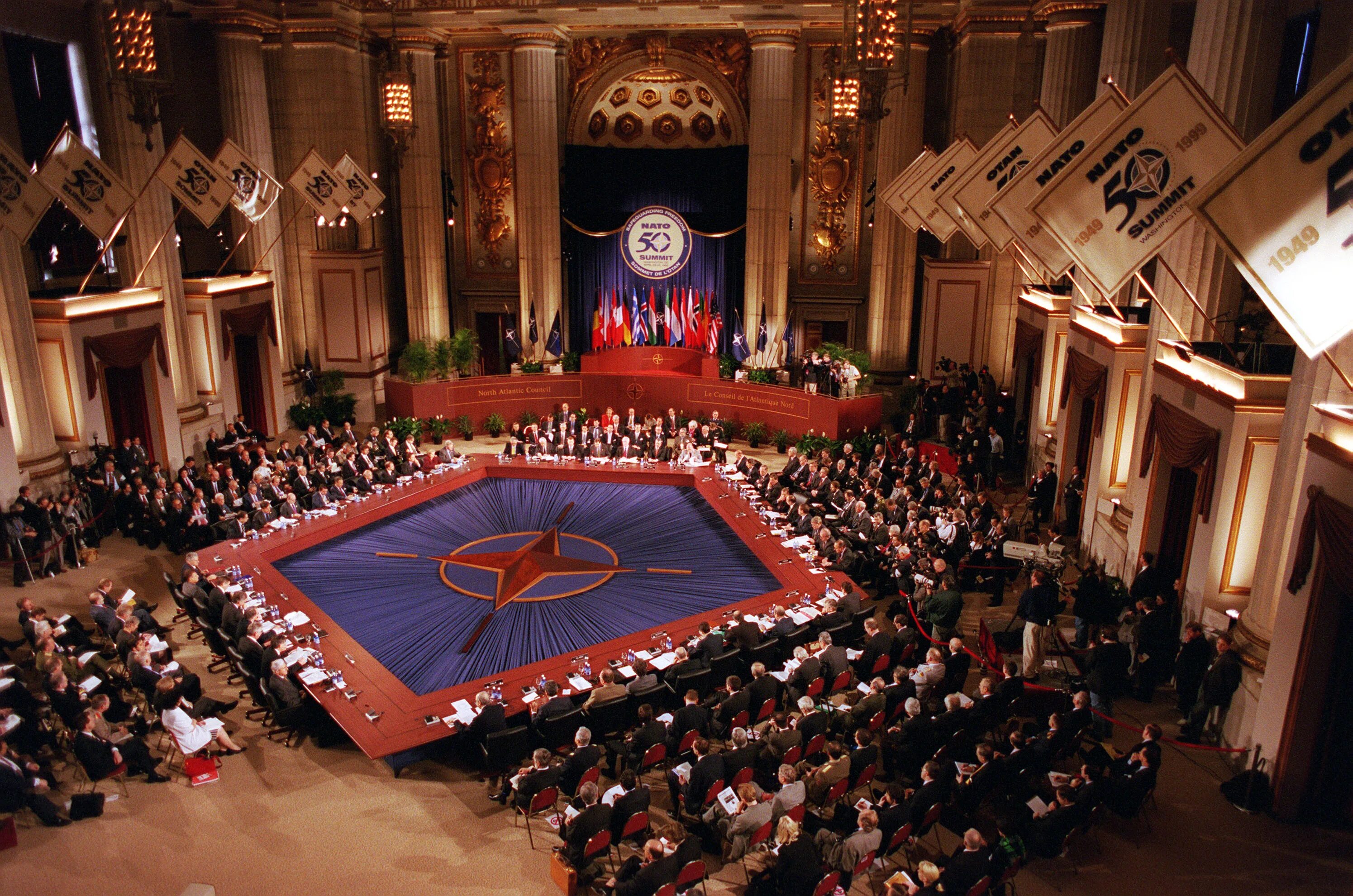 Нато начало создания. Саммит НАТО 1999. 4 Апреля 1949 НАТО. 1949 Г. - образование НАТО. 1999 Washington Summit.