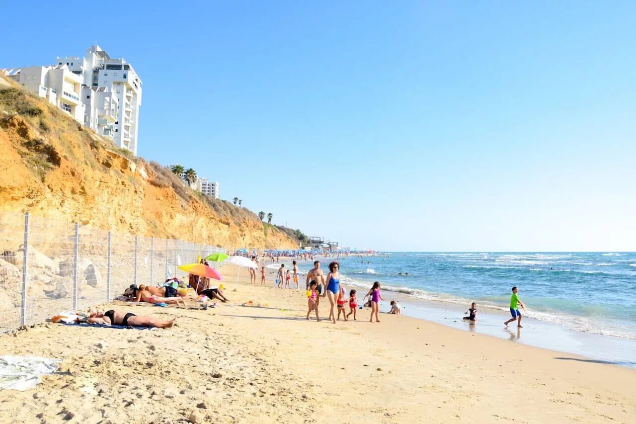 Где лучше в августе. Israel Beach.