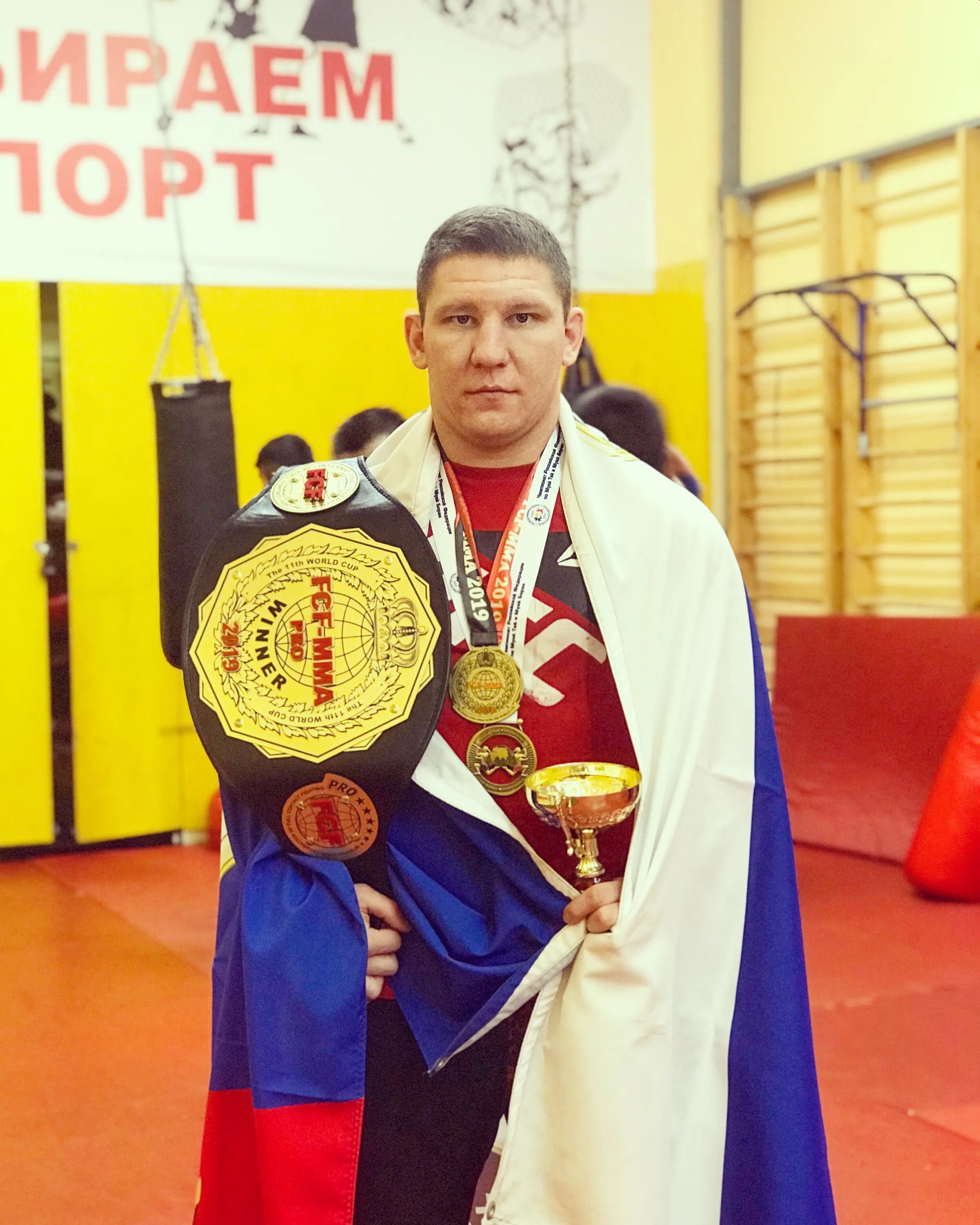 Денис грачев чайковский. Чемпион мира по муай тай. Грачев роман викторович мма. Хавьер мендес бои. Роман грачев рукопашный бой.