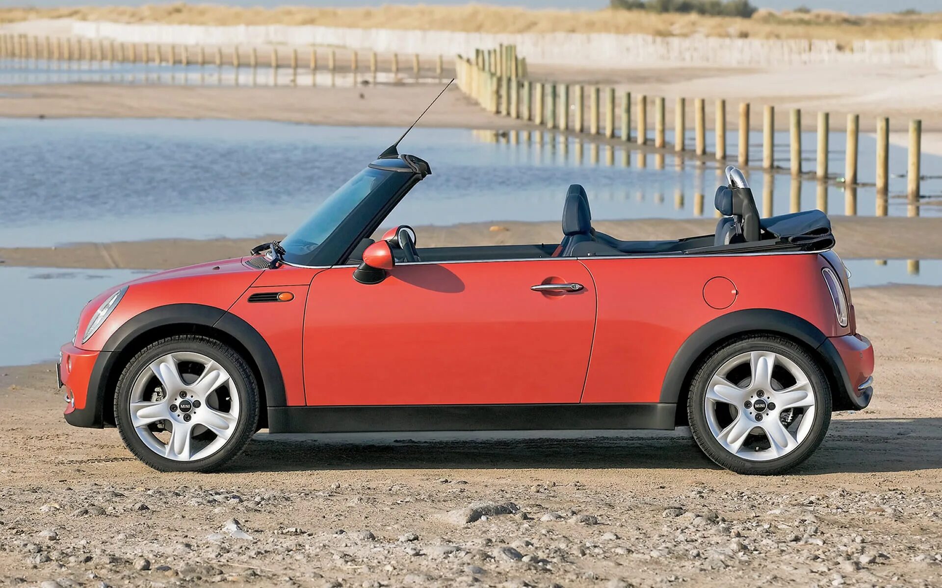 Мини автомобиль без дверей. Си мини. Martin smart c. Си мини. Mini clubman new gt 2022.