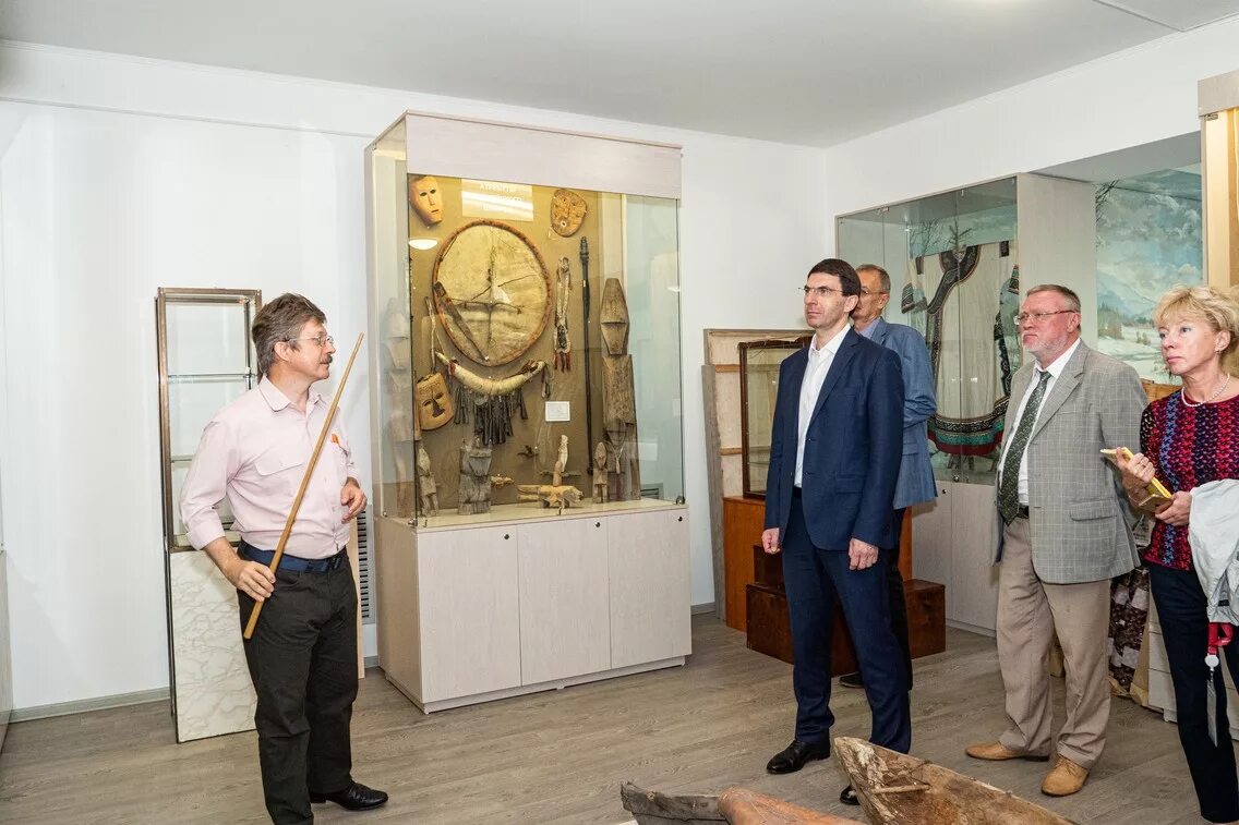 институт истории археологии дво ран. российские вузы фото. музей института истории археологии и этнографии дво ран. музей института истории археологии и этнографии дво ран. институт истории археологии и этнографии дво ран.