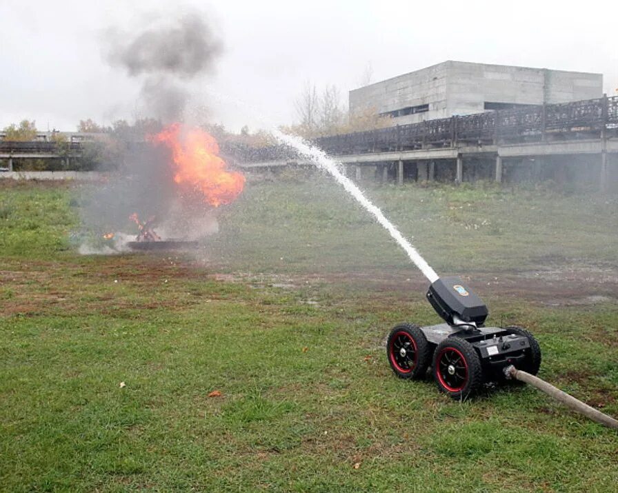 ртк пожаротушения среднего класса ртс ель-4. роботы для тушения пожаров. робот пожарный мчс. роботы для тушения пожаров. робот пожарный мчс.