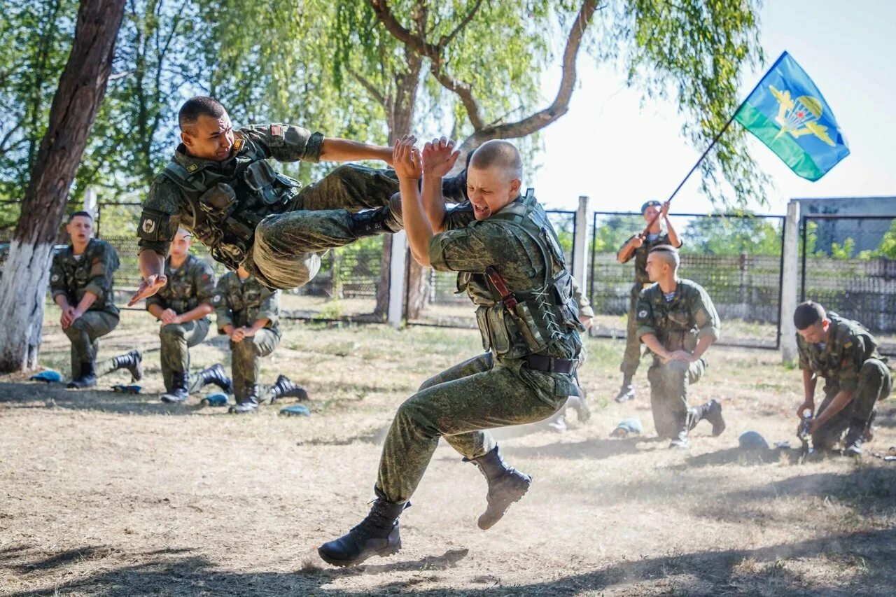 Воздушно-десантные войска. Основной десант. 45 полк вдв. Основной десант. Вдв спецназ разведка войска.