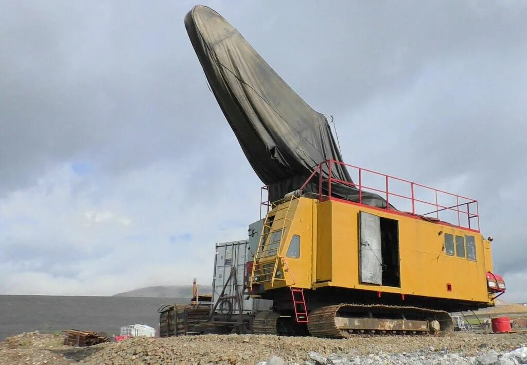 буровой установки уралмаш 3000эук. буровое здание. мачтовые буровые вышки. буровое сооружение 5. буровой станок эук 3200.