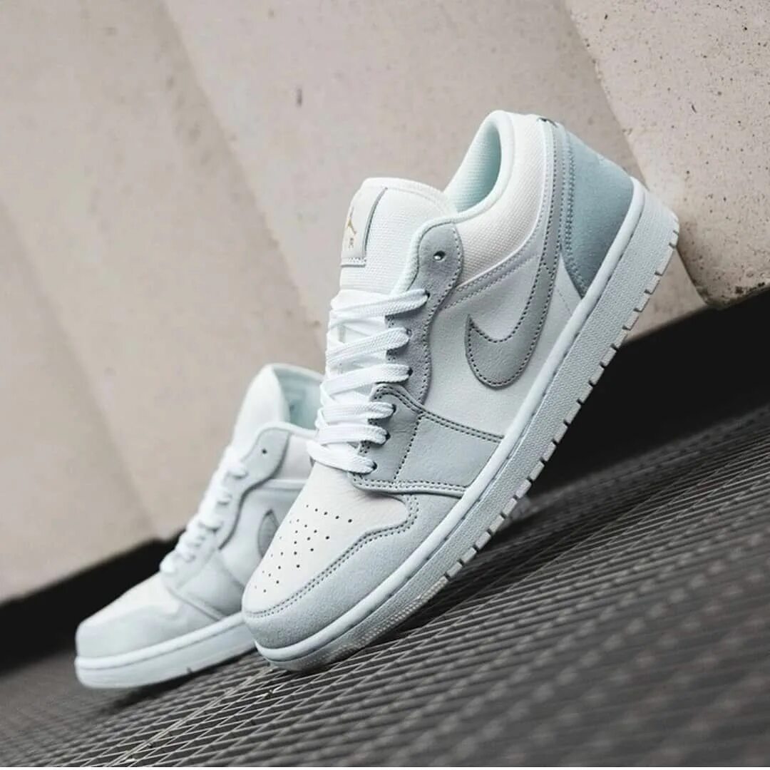 Кроссовки air jordan 1 low paris. Air jordan 1 low paris. Nike air jordan 1 low white. Nike air jordan 1 low grey. Nike air jordan 1 low paris.
