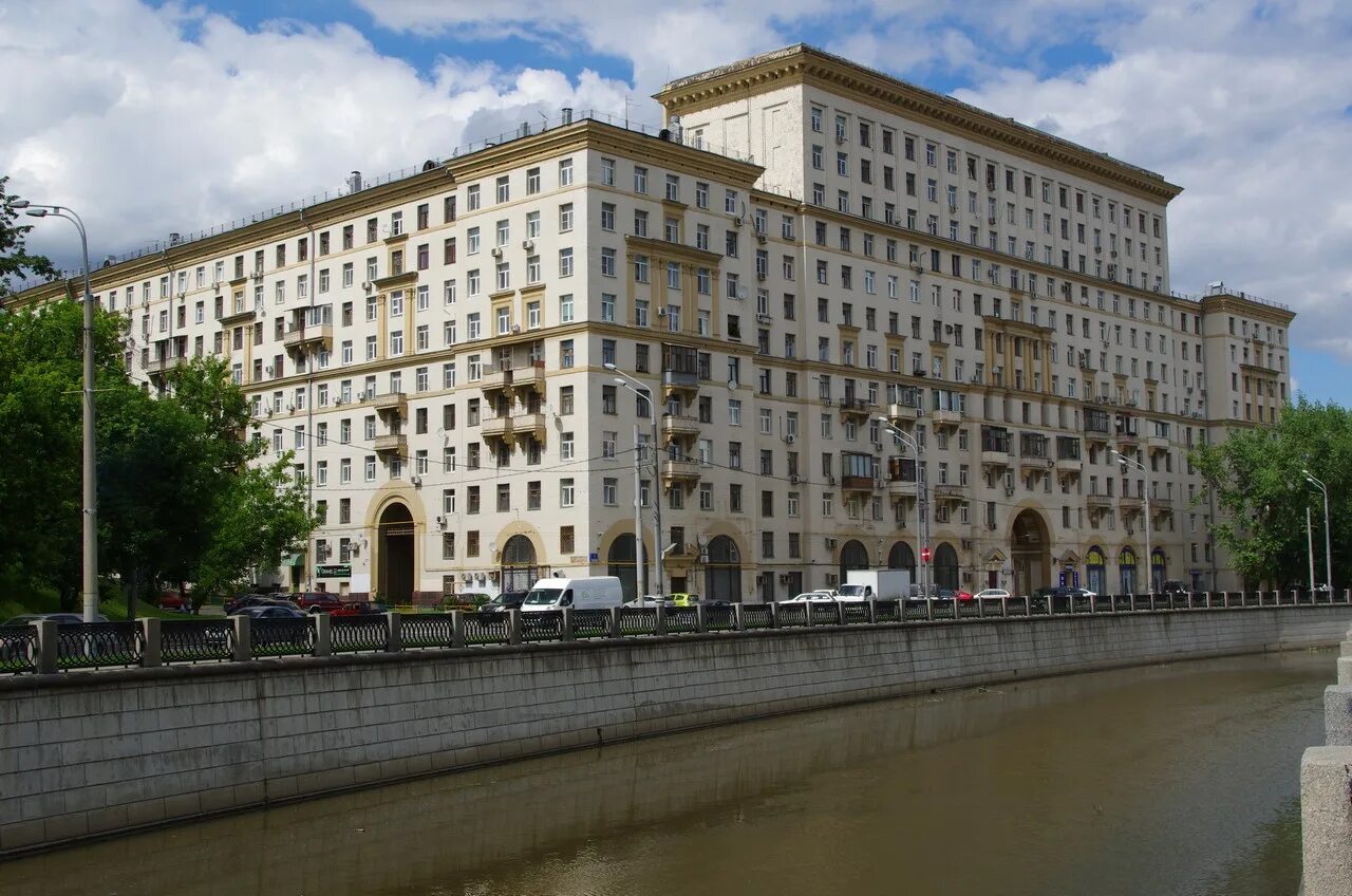 Дома моква 1