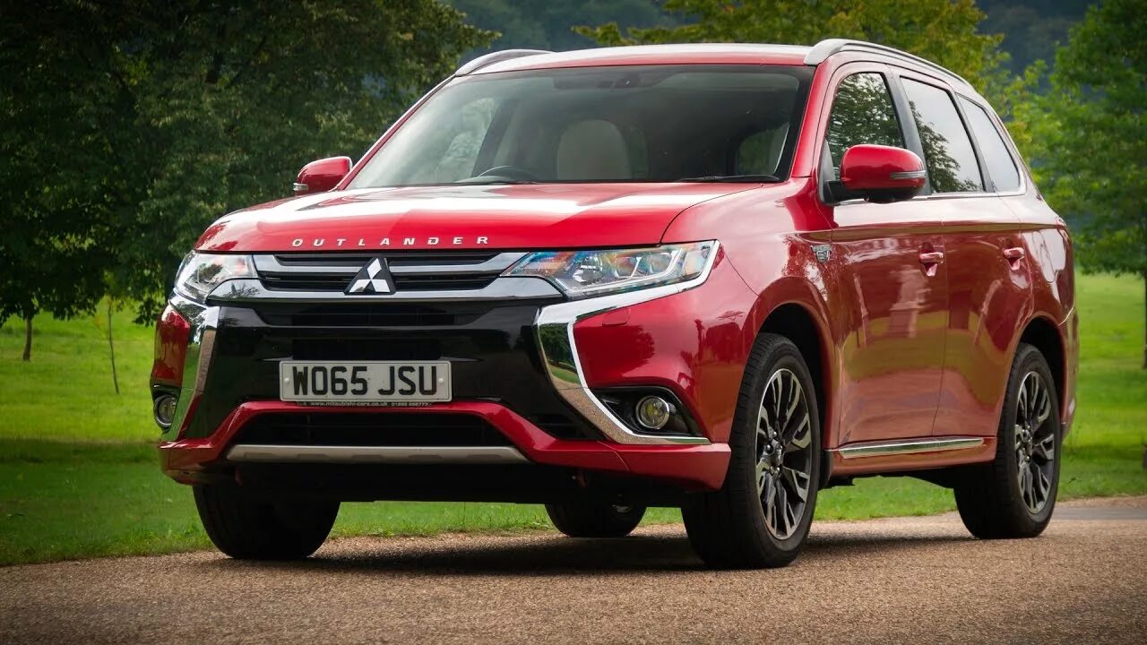 Мицубиси аутлендер 2016 год. Mitsubishi Outlander 2016. Митсубиси Аутлендер PHEV 2016. Mitsubishi Outlander 3 2016. Mitsubishi Outlander ПХЕВ.