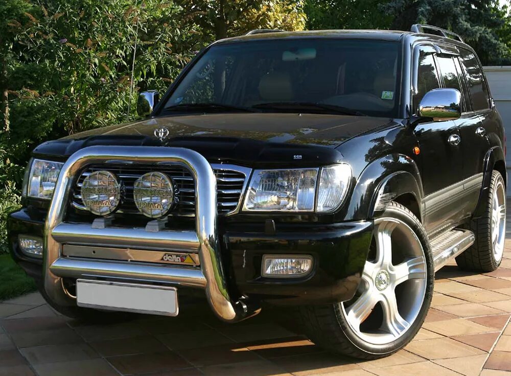 Крузак 100. Тойота ленд крузер 100. toyota land cruiser 100 tuning. тойота ленд крузер 100 тюнинг. тойота ленд крузер 100 с кенгурятником.