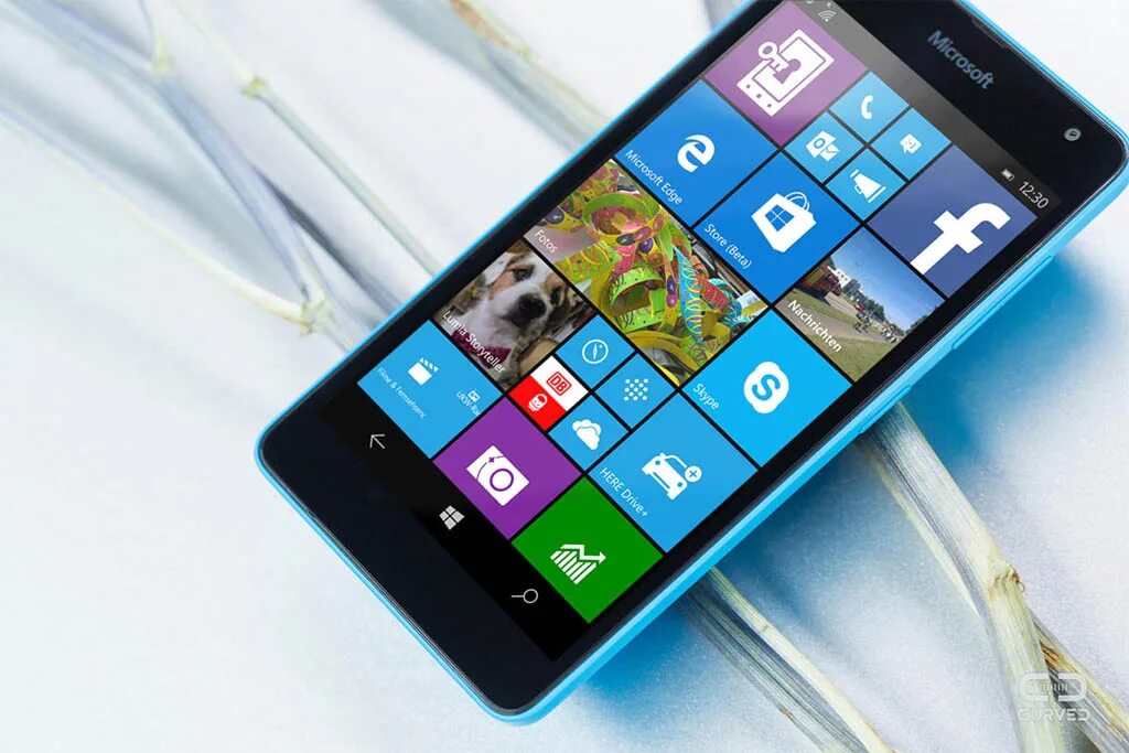 Microsoft windows ios. Люмия виндовс 10. Nokia Windows 10. Microsoft Windows 10 Phone. Microsoft Lumia 10
