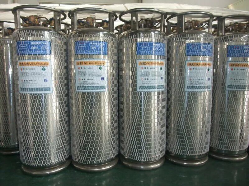 баллон для жидкого кислорода. криоцилиндр 196. криогенные жидкости. жидкий кислород. легкокипящие жидкости таблица.