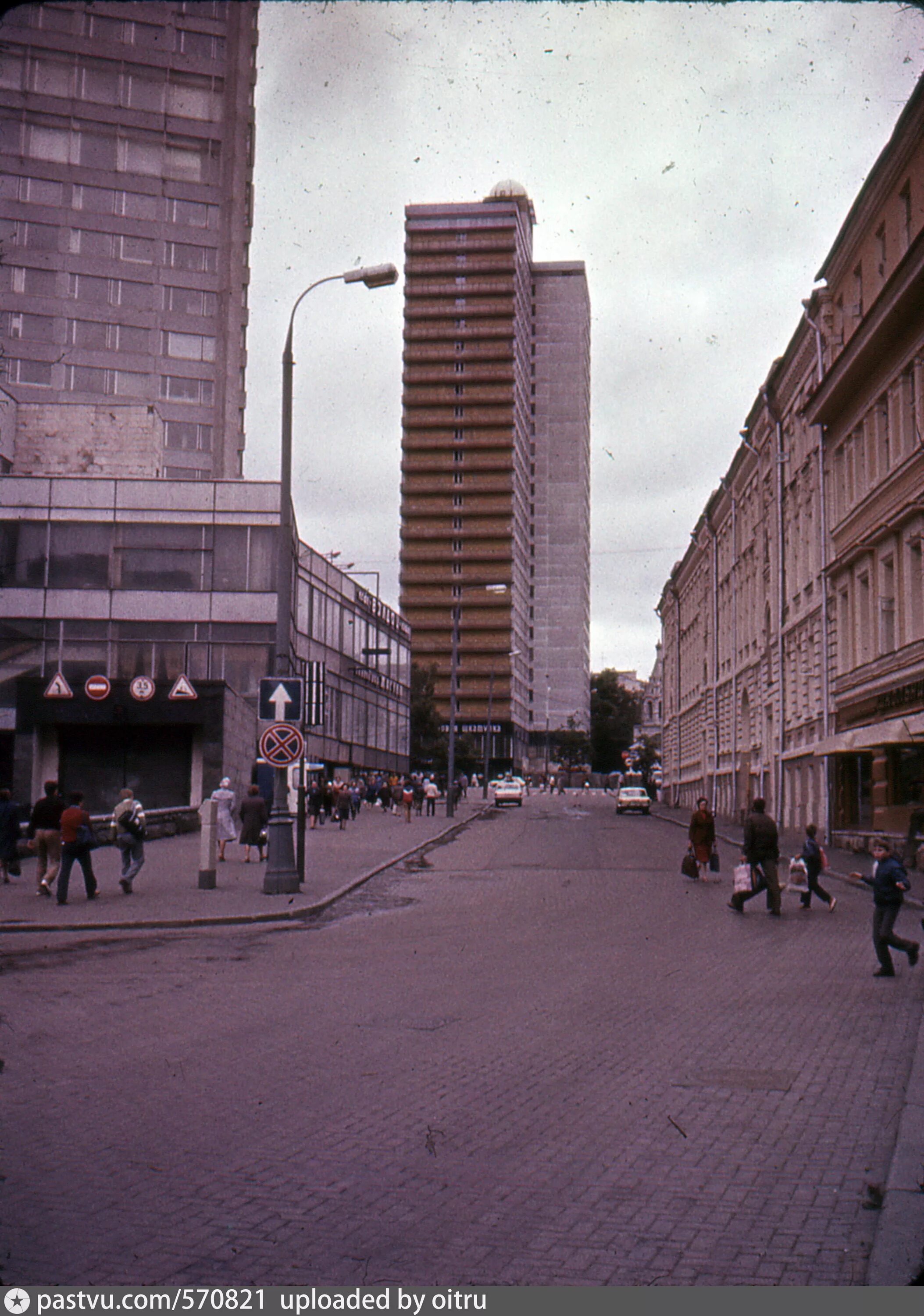 Москва. Улица Арбатский переулок. Старый Арбат 1993. Арбатские переулки. Арбатский переулок Макеевка.