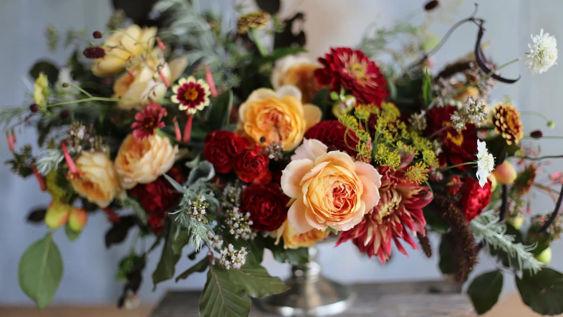 Букет эрин. Массивный стиль во флористике. Современная флористика. Декоративный стиль во флористике. Флористика.