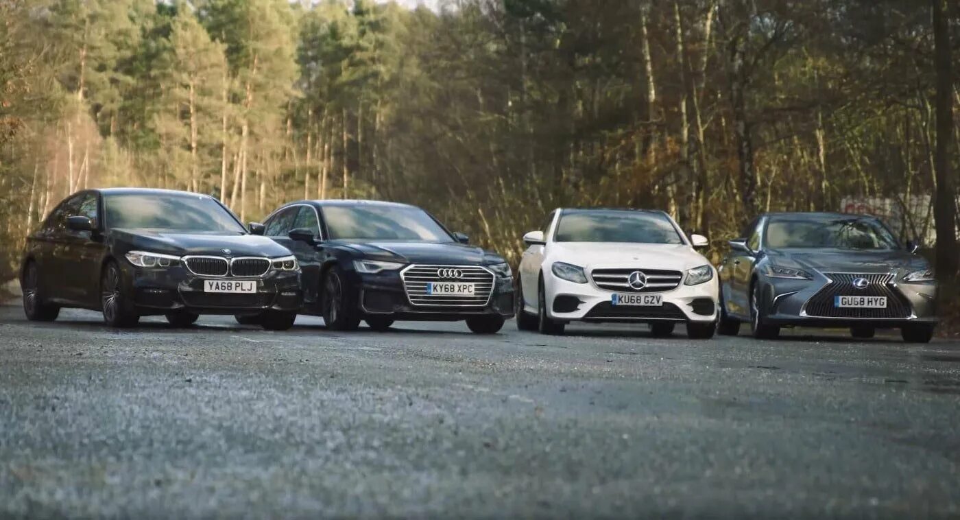 Mercedes bmw 3. Бмв и мерседес. Мерседес m5 competition. Бмв м5 и мерседес е63. Mercedes bmw 3.