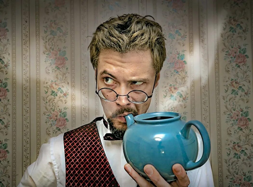 Смешные шутки про чай. Смешно пьют чай. Иллюстрации. Кошка чаепитие. Совушки с чаем.