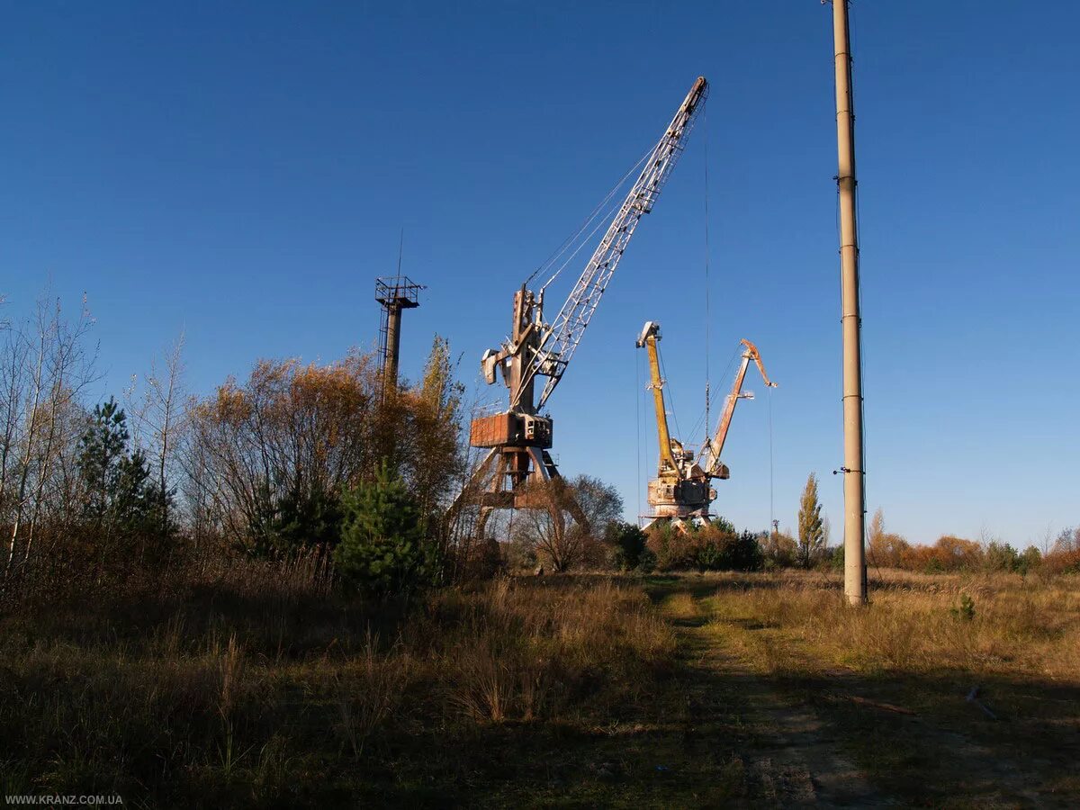 Портовые краны чернобыль. Портовые краны чернобыль. Портовые краны припять. Портальный кран припять. Портовые краны припять.