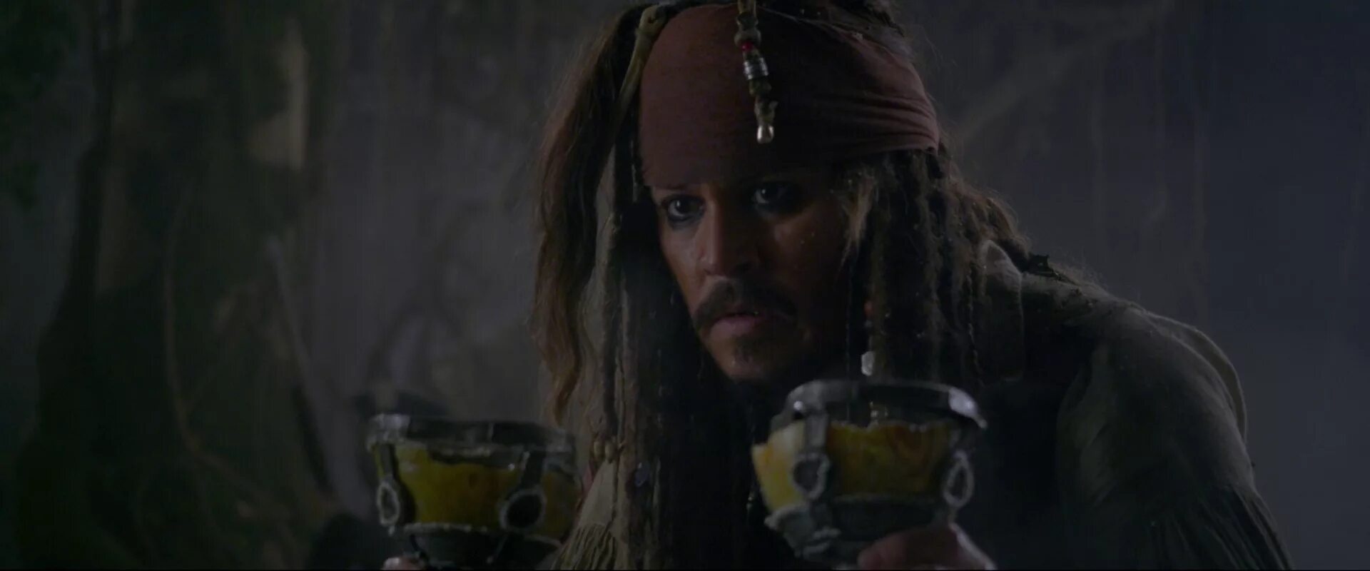 пираты моря источник молодости. дерек мирс пираты карибского моря. пираты карибского моря 4 черная борода. источник из пиратов карибского моря. пираты моря источник молодости.