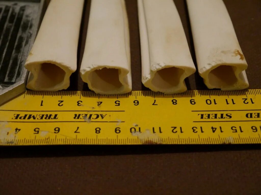 кость коровы цевка. трубчатая коровья кость (цевка). кость коровы цевка. кость цевка. трубчатая коровья кость (цевка).