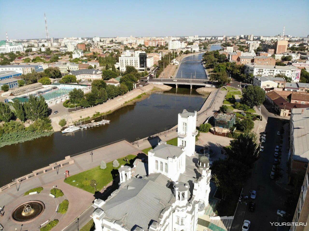 На каком городе стоит астрахань. Городской округ город астрахань. астрахань исторический центр. астрахань достопримечательности города. городской округ город астрахань достопримечательности.