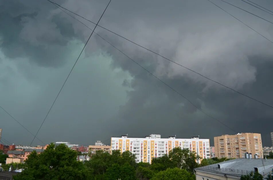 Гроза и град в Москве. Гроза и ливень в Подмосковье сейчас?. Гроза в Москве. Дождь в Москве.