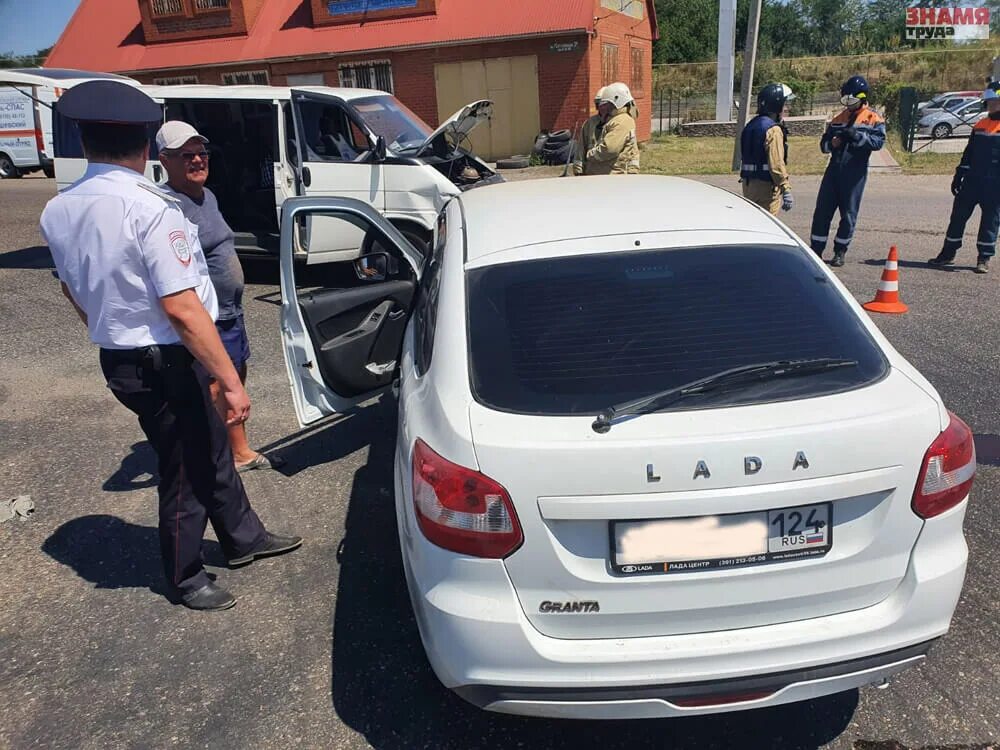 Тимашевск автомобили. Авария в Тимашевске вчера. Происшествия в Тимашевске 25.02.2023. Тимашевская авария 2020 год 4 человека. Авто ру Тимашевск.