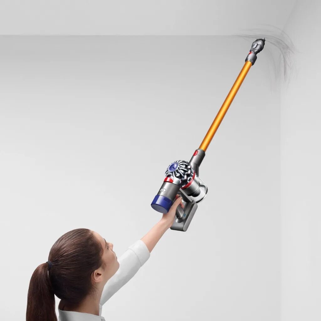 Купить новый дайсон. Пылесос Dyson v8 absolute. Пылесос Dyson v7 Motorhead. Пылесос Дайсон беспроводной v8. Dyson v7 animal Extra.