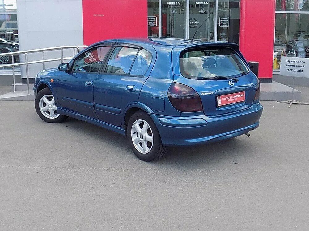 Ниссан Альмера 2001 хэтчбек. Ниссан Альмера н16 хэтчбек. Nissan Almera n16 голубой. Ниссан Альмера 16 хэтчбек. Ниссан альмера н16 хэтчбек купить