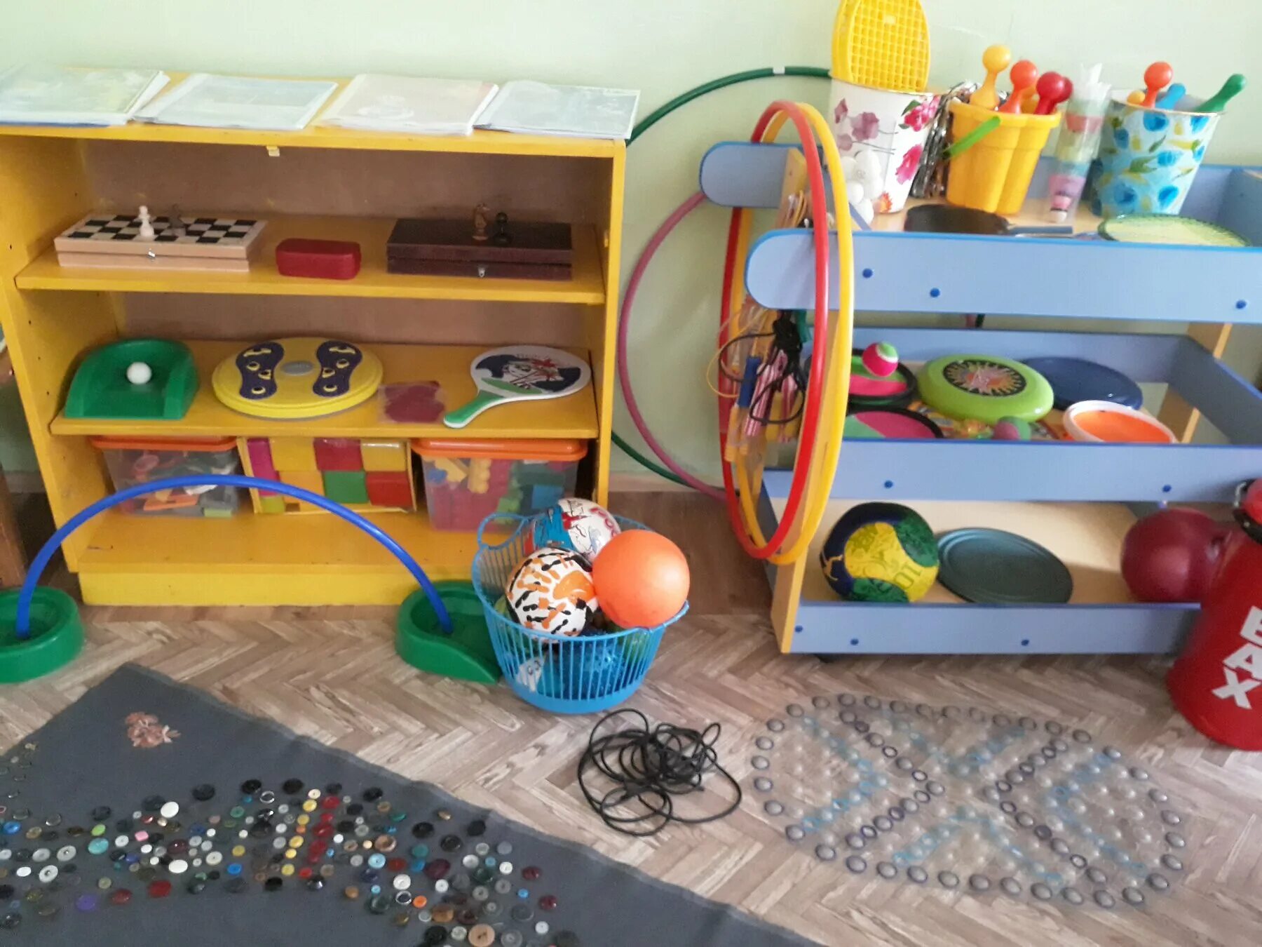 физический уголок в детском. спортивный уголок в детском саду. физкультурный уголок в детском саду. спортивный уголок в саду. физкультурный уголок в детском саду.