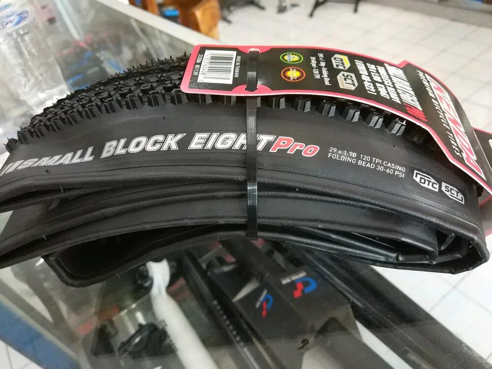 Small block 2. Kenda small block eight. kenda small block, 700х47c. kenda дрифт. small block 350 цепь грм.