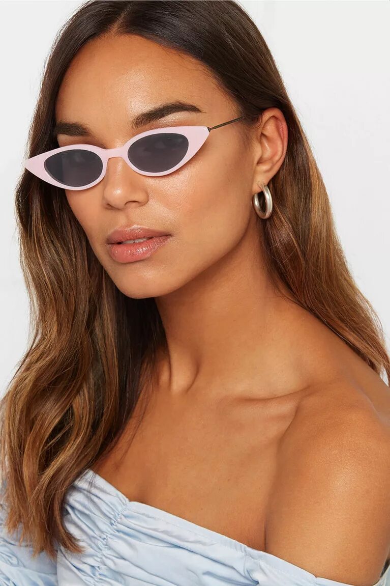 Очки удлиненные. Очки Cat Eye Sunglasses. Очки Изабель Марант солнцезащитные Авиаторы. Узкие очки солнцезащитные. Очки узкие модные.