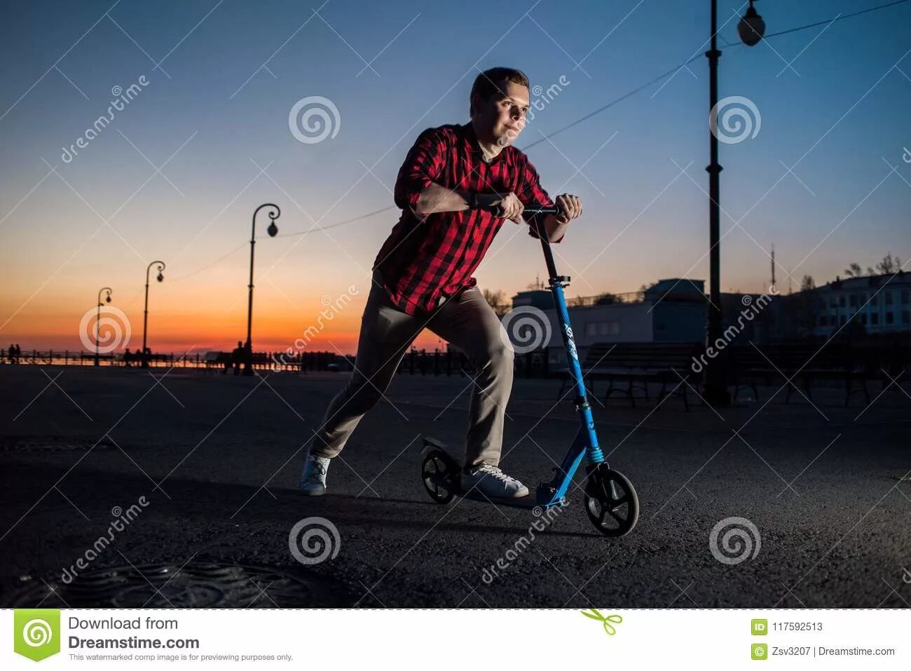 Person riding scooter. Самокат который едет от ходьбы. Маленькая девочка на самокате. Девушка едет на самокате. Сонник самокат.