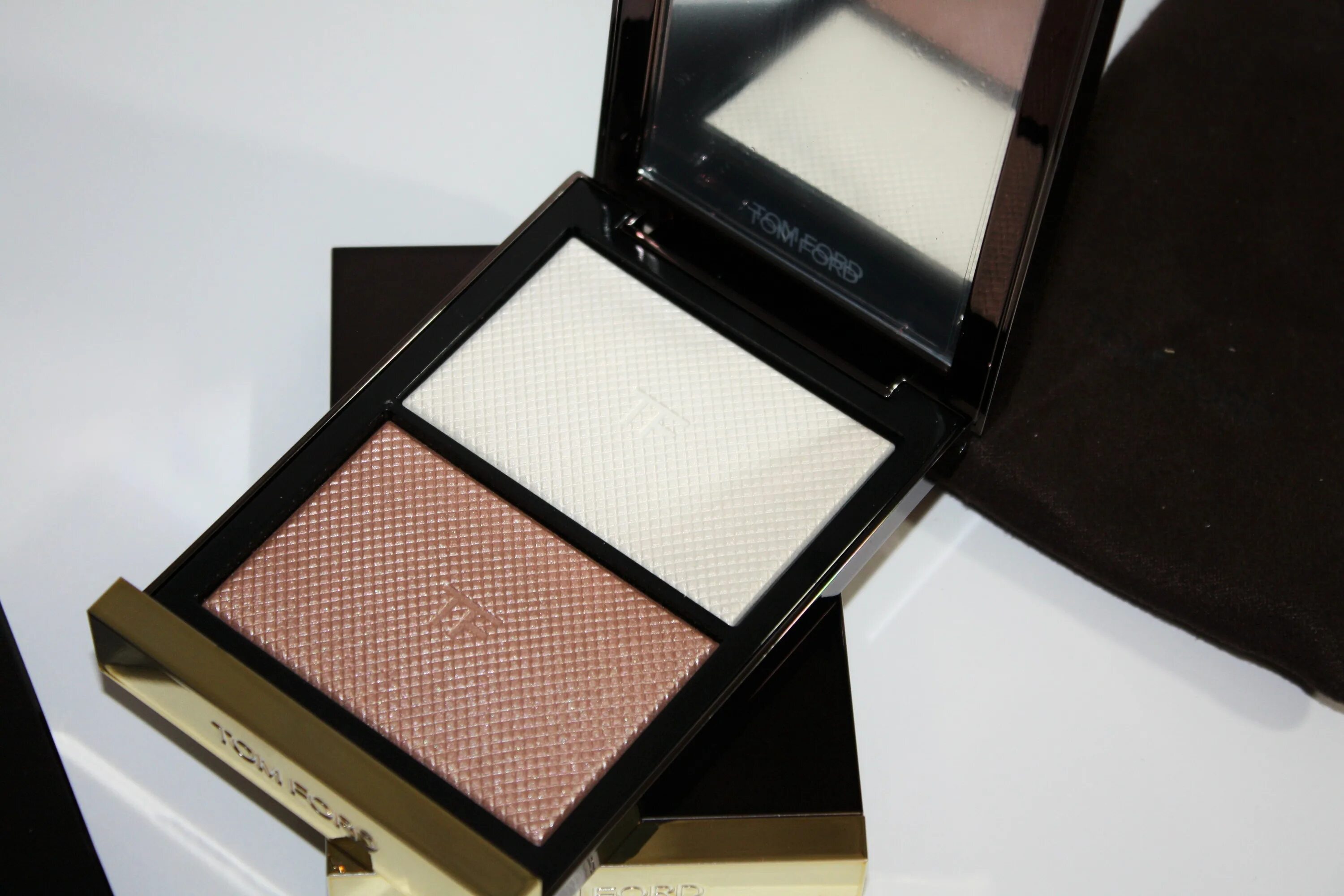 Tom ford duo. Tom ford skin illuminating. Tom ford illuminating skin duo. Хайлайтер том форд tanlight. Tom ford duo.