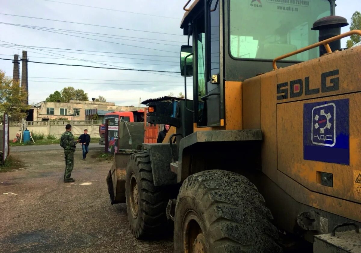 Погрузчик крым трудобеликовский. Погрузчик felix 950j. Вилочный погрузчик 6т фото. Вилочный погрузчик lonking lg25glt. Экскаватор-погрузчик elaz-bl 888.