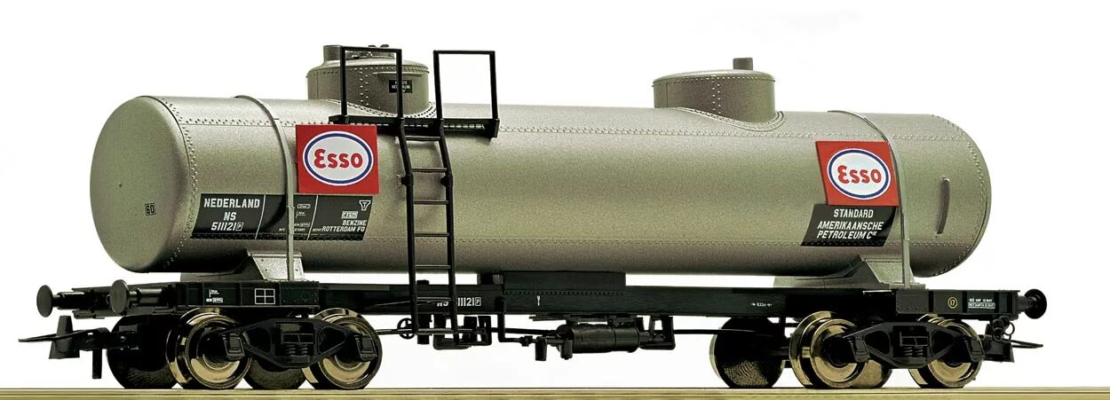 вагон цистерна нефтетранссервис. 4 цистерны. 4 цистерны. железнодорожных вагон-цистернах для пропана (модель 15-1407, 15-1602). немецкие цистерны жд.