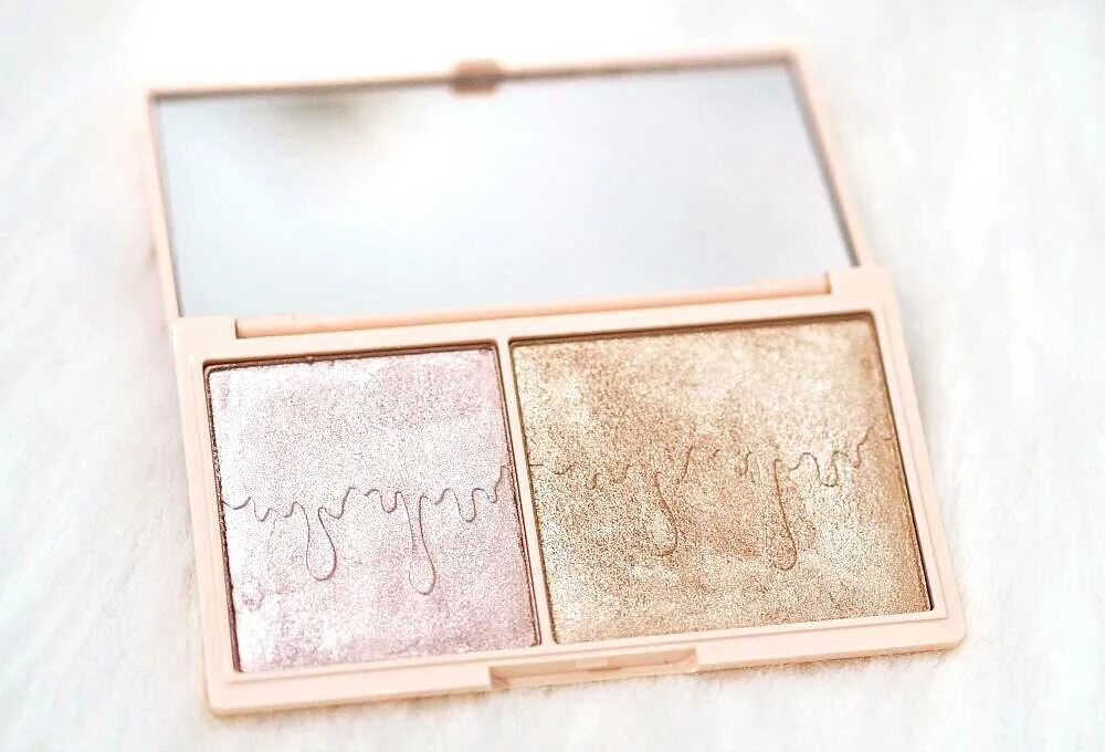 Glow highlighter. Revolution палетка хайлайтеров. i heart revolution хайлайтер. хайлайтер революшн палетка 4к голд. glow gold палетка хайлайтеров.