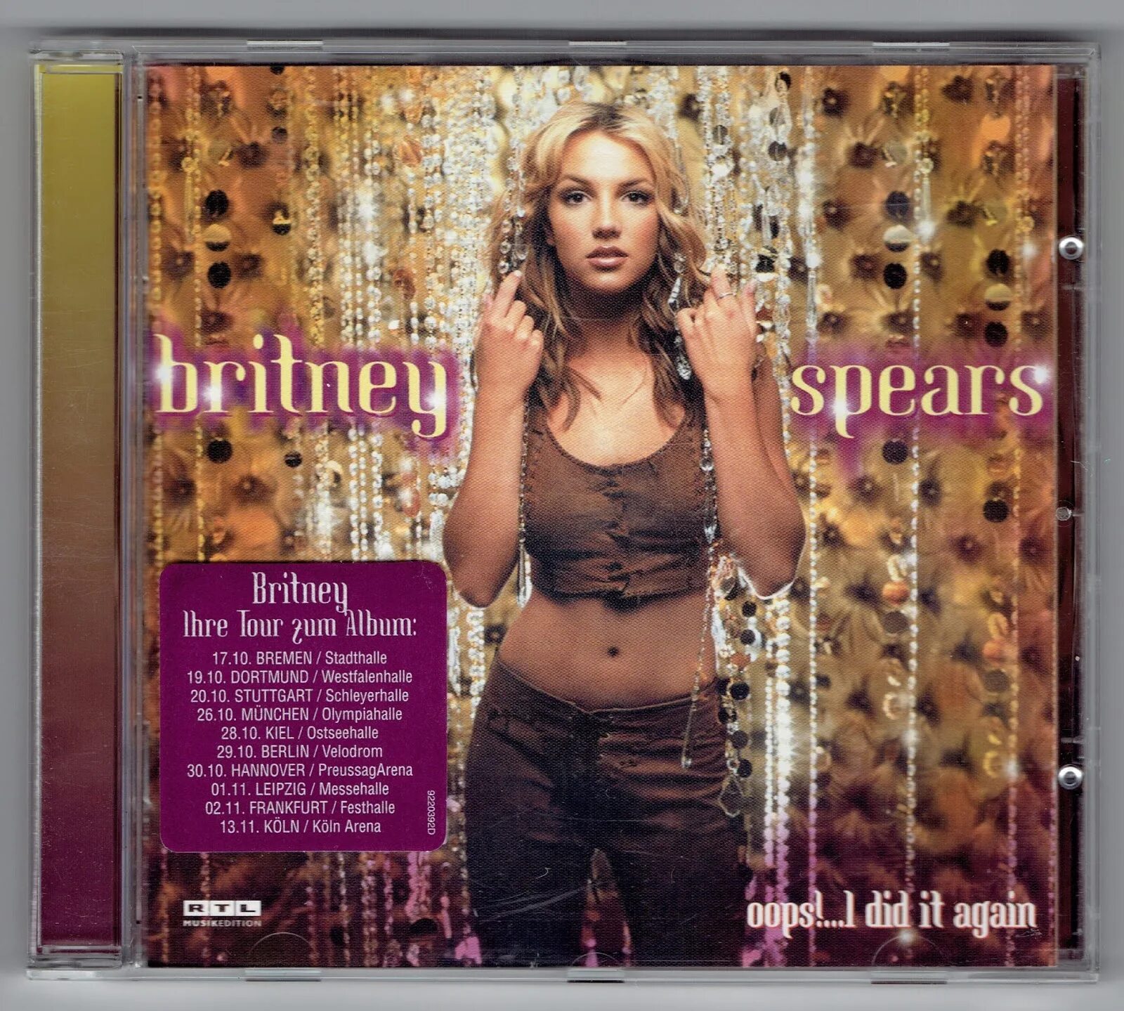 Бритни Спирс ops i did it again. Britney Spears oops!... I did it again (2000) обложка. Britney Spears oops!... I did again album. Britney Spears CD.