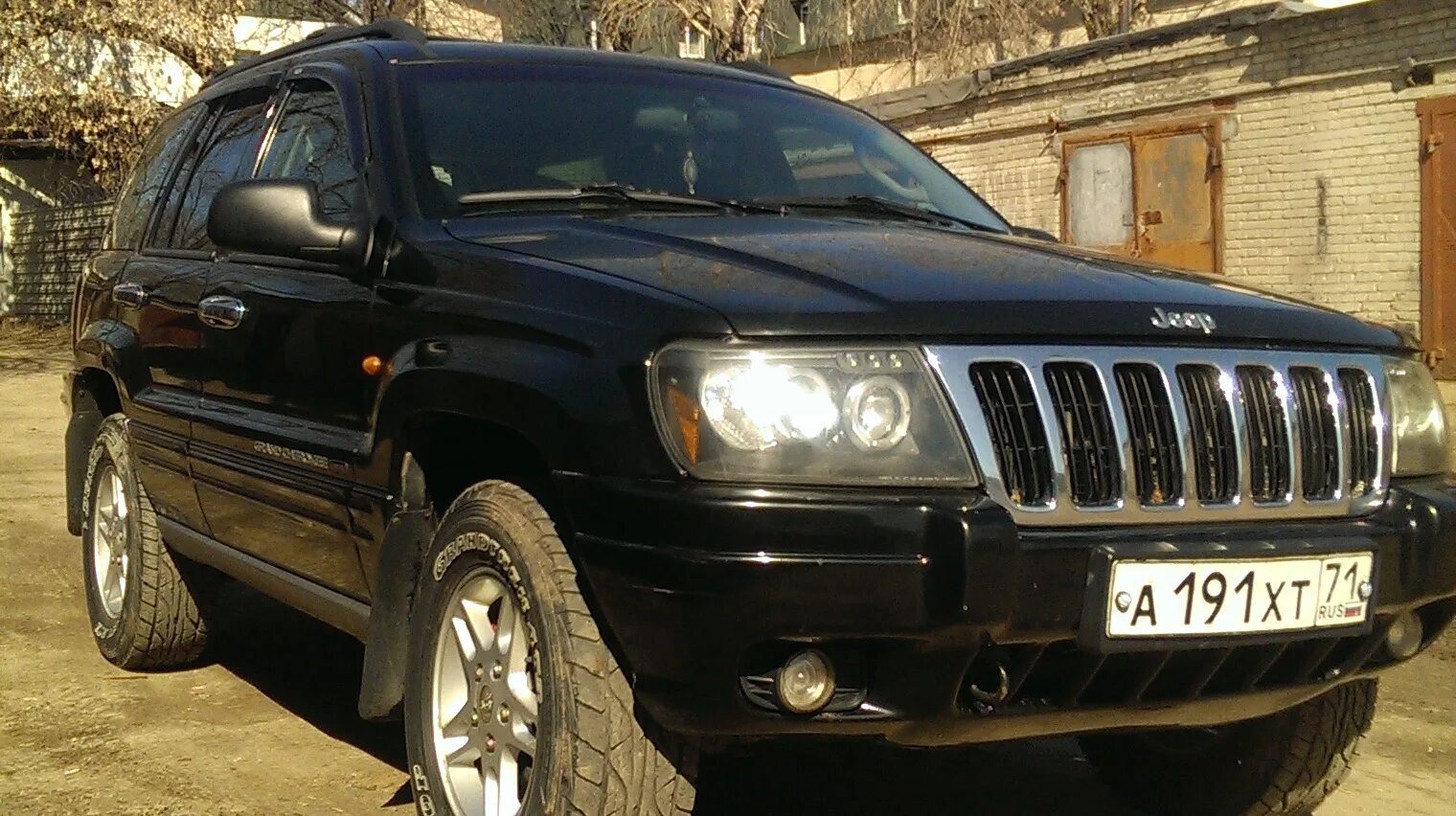 Джип гранд чероки дизель купить. Jeep Grand Cherokee 2.7. Гранд Чероки 2002 2.7 дизель. Джип Чероки 2002. Grand Cherokee 2002.