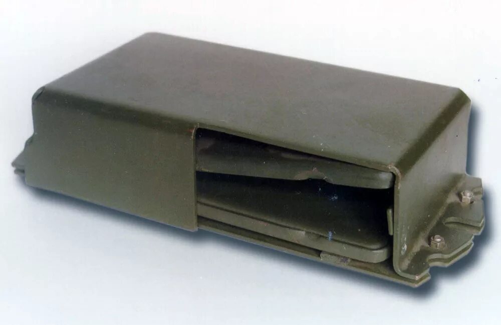 средства динамической защиты. кумулятивная защита танка т72. 4с20 элемент динамической защиты эдз. динамическая защита (дз) "контакт-5". 4с20 динамическая защита.