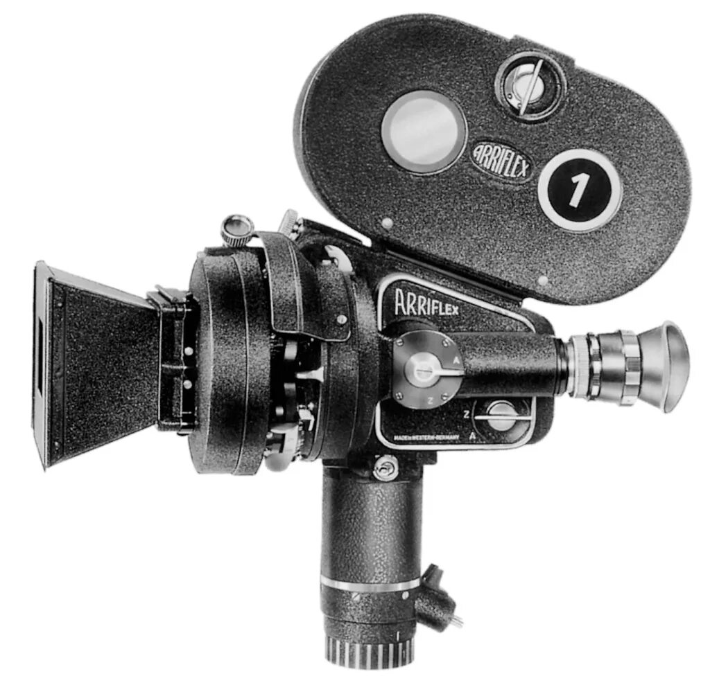 Кинокамера делает 32 за 2. Arriflex 35. Arriflex 35 IIC. Камера Arriflex 35 3. Кинокамера Arriflex.