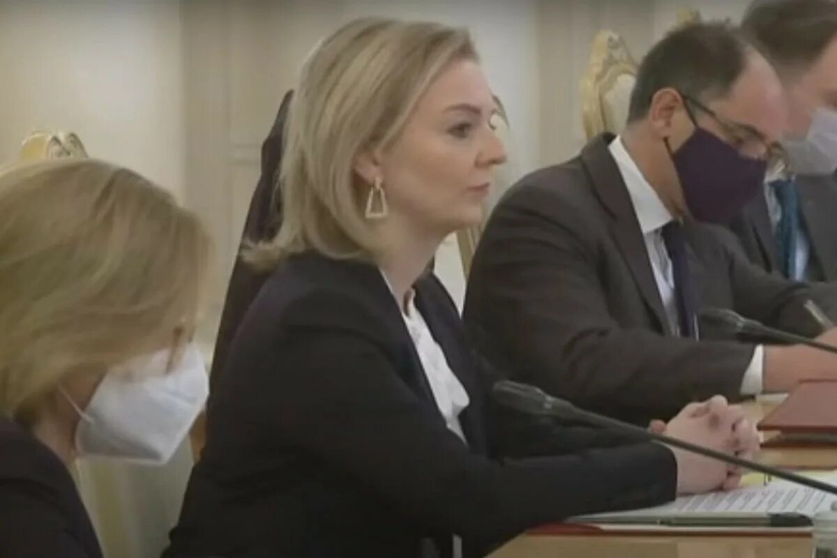 Глава мид британии лиз трасс. Министр мид германии бербок. Переговоры лаврова и трасс мид рф. Мид признал. Министр иностранных дел великобритании 2022.