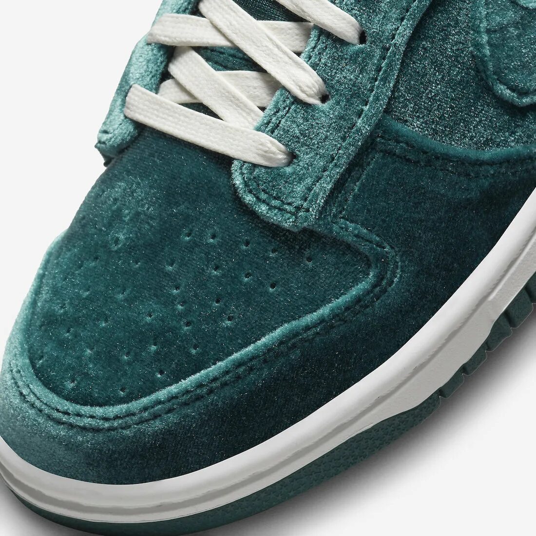 Nike Dunk зеленые бархатные. Nike Dunk Velvet. Nike Dunk Green Velvet. Nike Dunk Swoosh Low бархатные. Бархатные найки